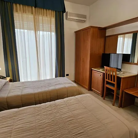 Hotel Gh 3*